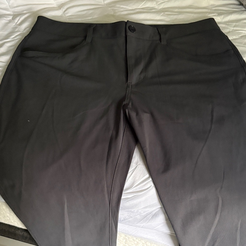 Vuori Men's Black Dress Pants - Stretch Slim Fit